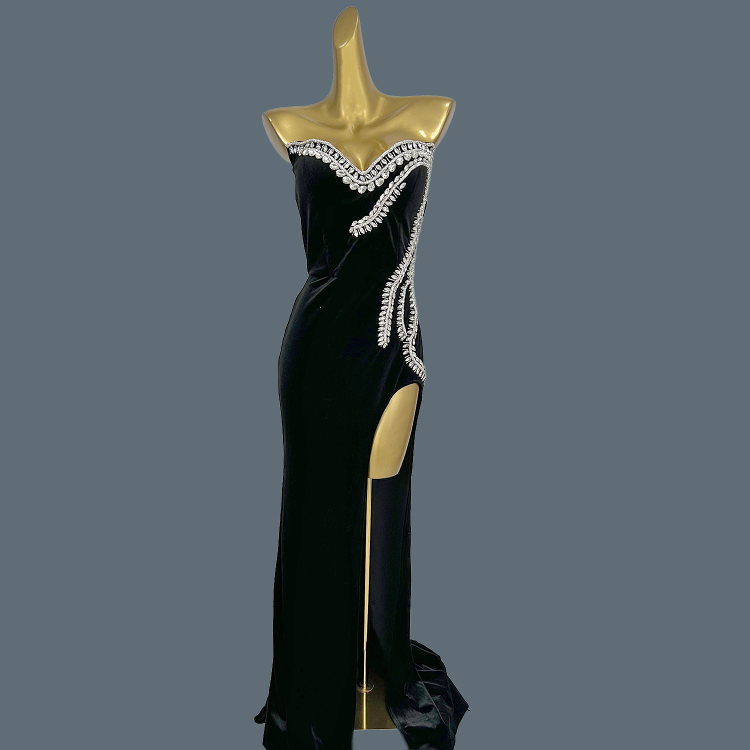 Black Velvet Floor-length Dres - Women Formal Wear Photoshoot 评论和价格