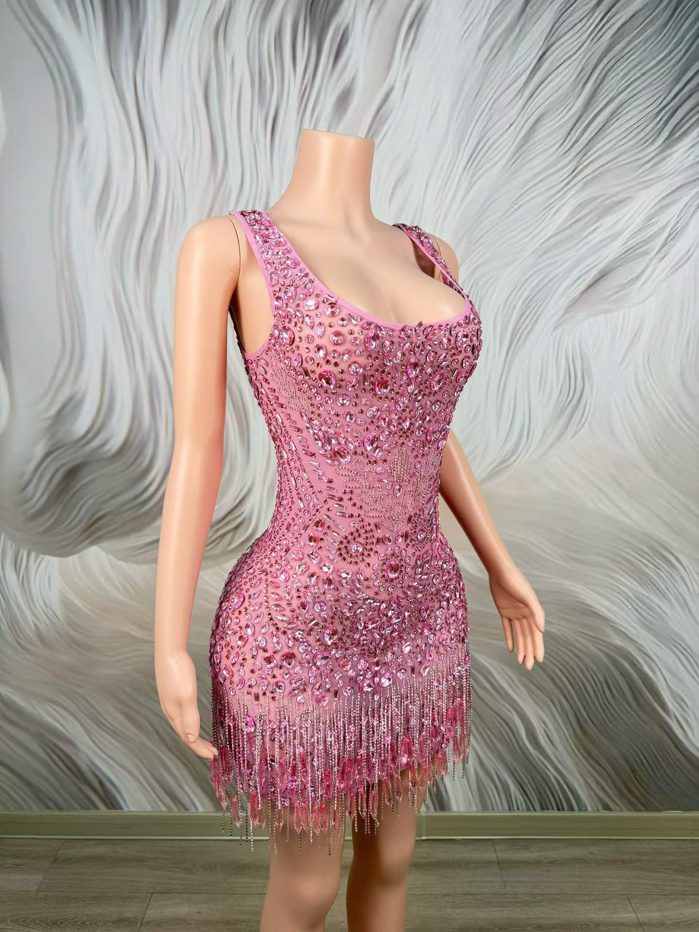 Luxury Sparkly Pink Rhinestone - Women Formal Wear Photoshoot 评论和价格