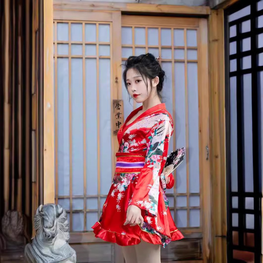 Women Red Formal Kimono Yukata - Women Formal Wear Photoshoot 评论和价格
