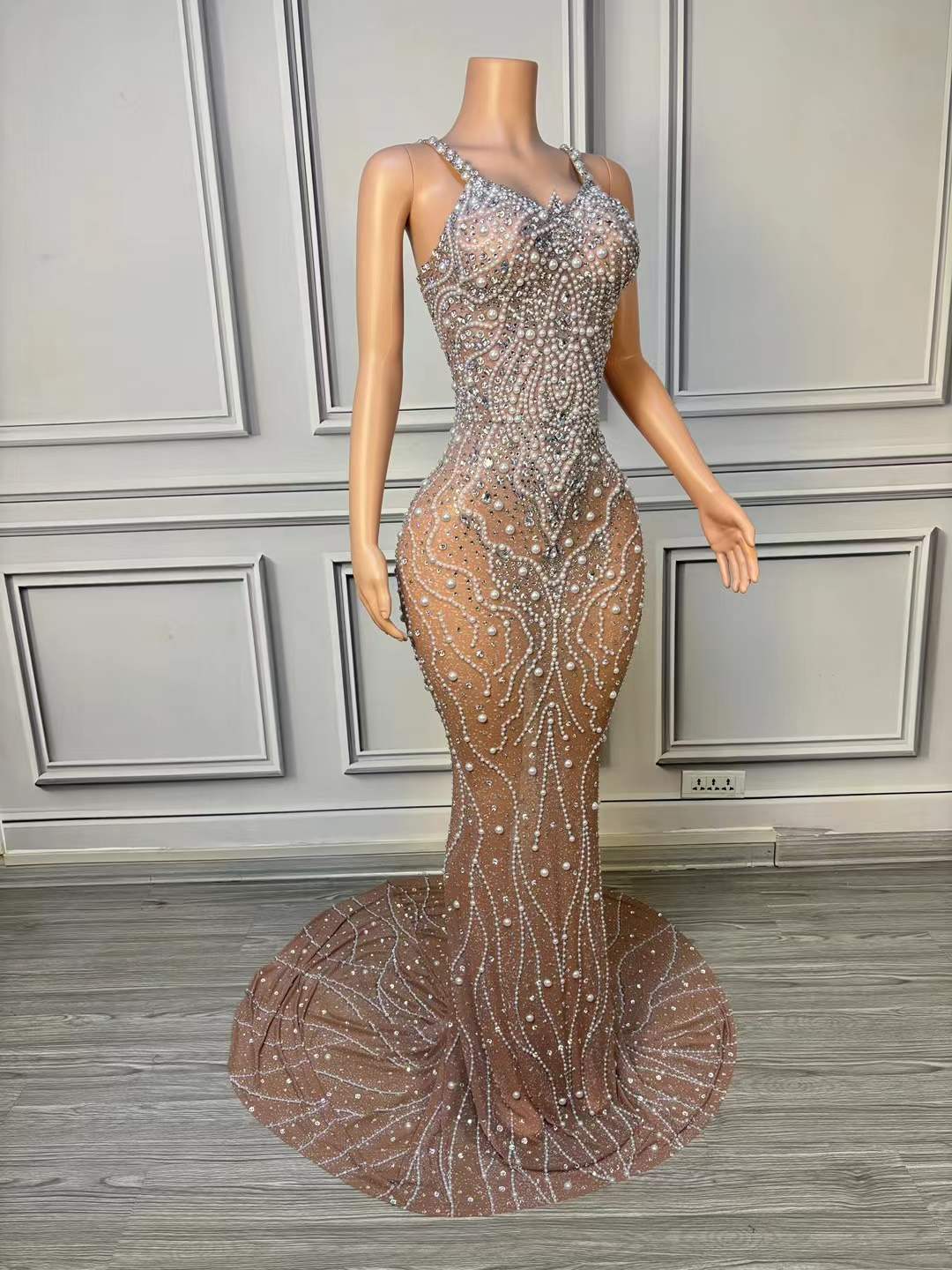 Luxury Pearl Mesh Bodycon Maxi - Women Formal Wear Photoshoot 评论和价格